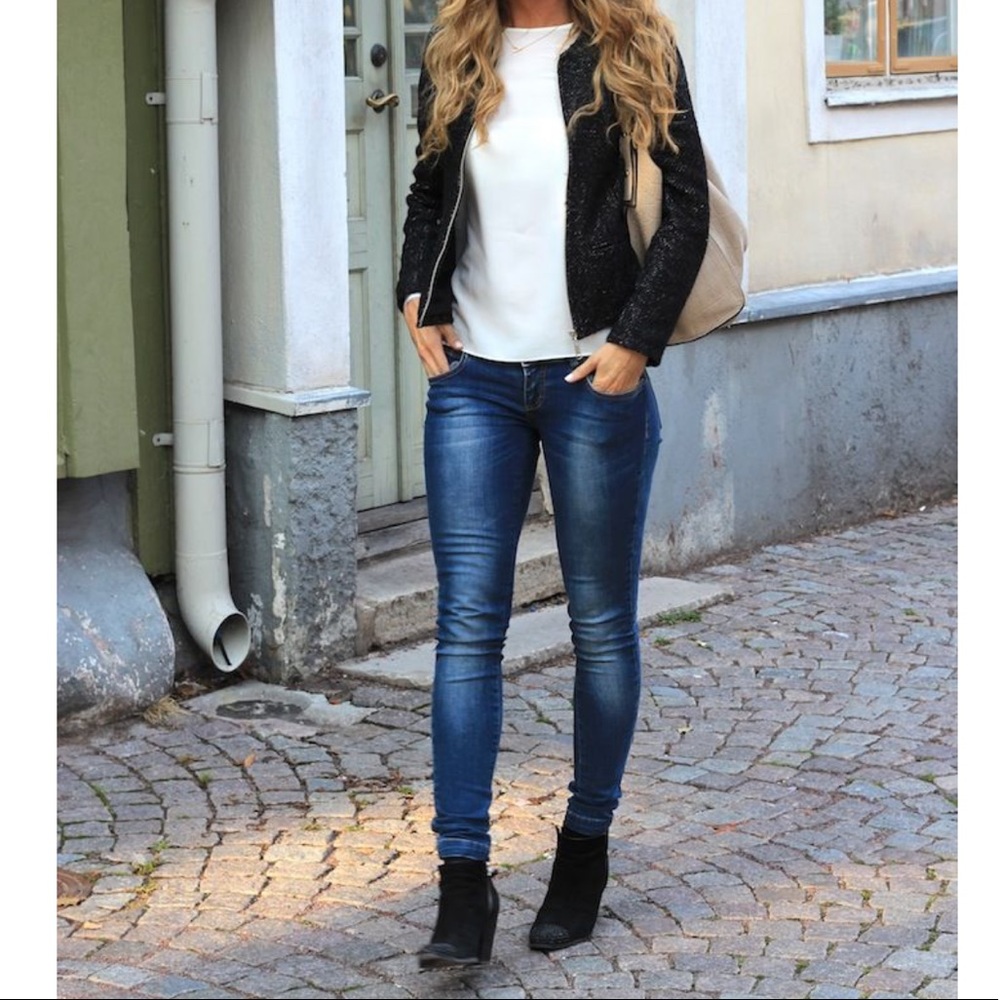 Black booties - Picture 4 of 5